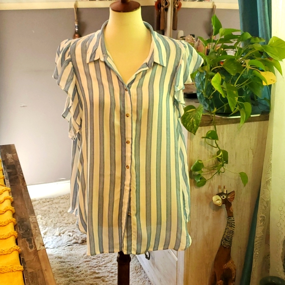 🎊🎊Anthropologie  top 🎊🎊